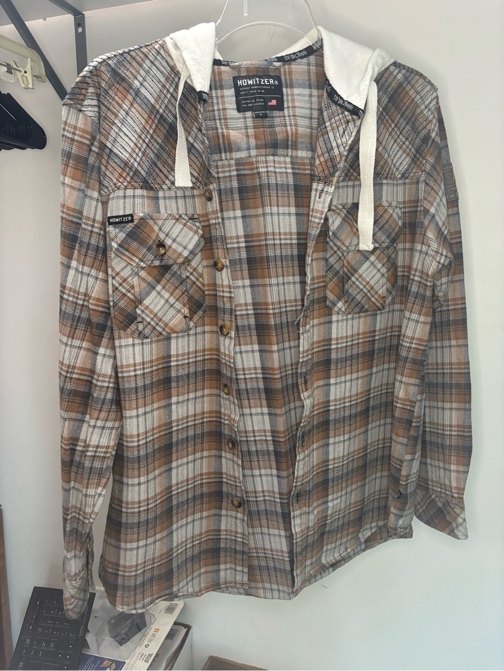 Howitzer Men’s Tan Plaid Hooded Button-Down Shirt